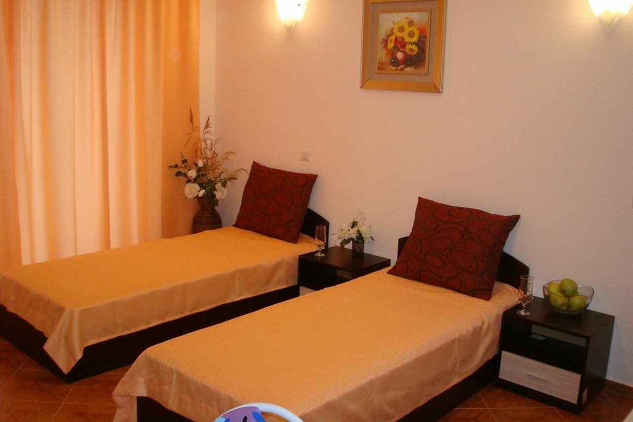 Saint Elena Apartcomplex Солнечный берег Экстерьер фото